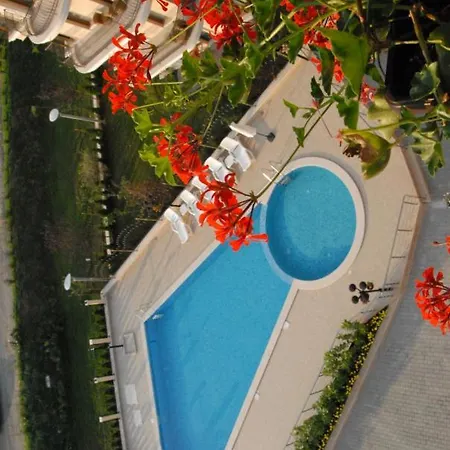 Seasons 3 Apart-hotel Sunny Beach