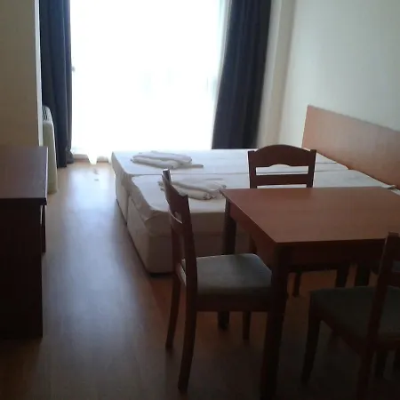 сезони 3 2* Слънчев бряг