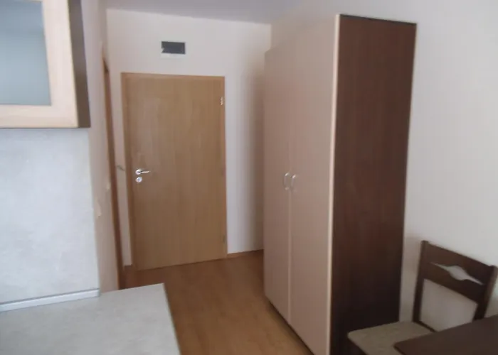 Apartahotel Seasons 3 Sunny Beach