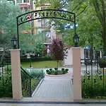 Seasons 3 Appart hôtel 2*