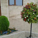Seasons 3 2* Slantchev Briag