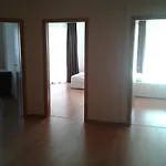 Seasons 3 Aparthotel