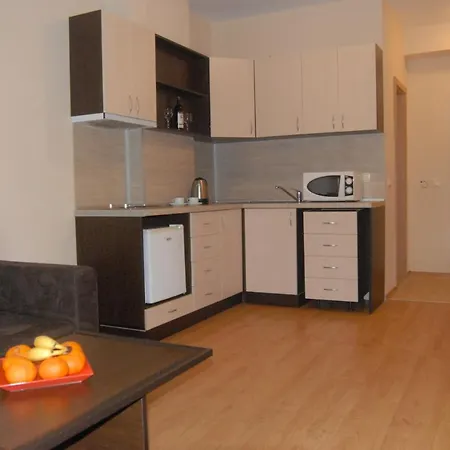 Aparthotel Seasons 3