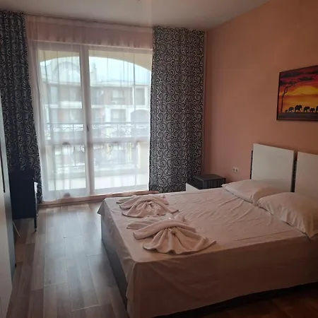 Aparthotel Seasons 3 Sunny Beach