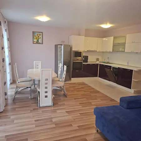 Seasons 3 Sunny Beach