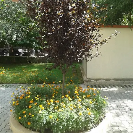 Ξενοδοχείο με διαμερίσματα Seasons 3 2*