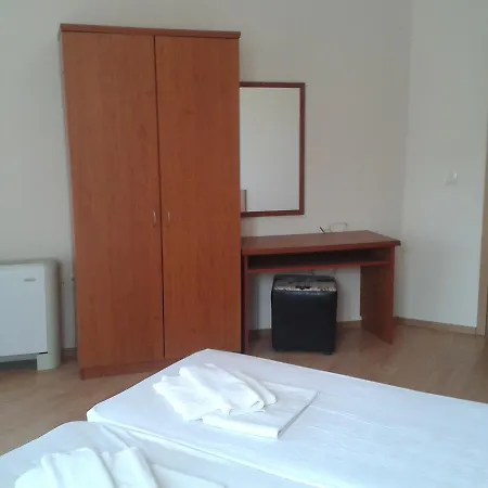 Ξενοδοχείο με διαμερίσματα Seasons 3