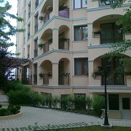 Aparthotel Seasons 3