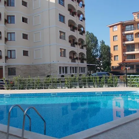 Seasons 3 Sluneční pobřeží