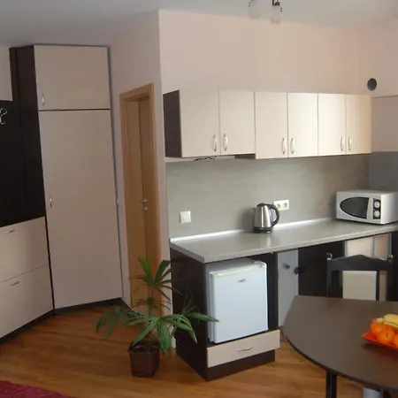 Aparthotel Seasons 3