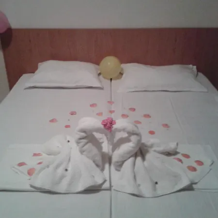 Aparthotel Seasons 3 Sluneční pobřeží