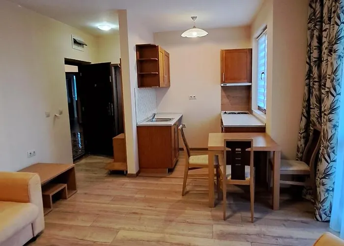 Seasons 3 Aparthotel Sluneční pobřeží