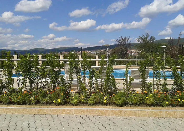 Seasons 3 2* Słoneczny Brzeg