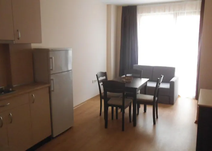 Seasons 3 Aparthotel Sluneční pobřeží